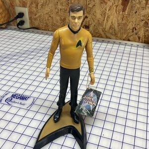 1991 Captain Kirk Star Trek Standing Action Figure Hamilton 11”